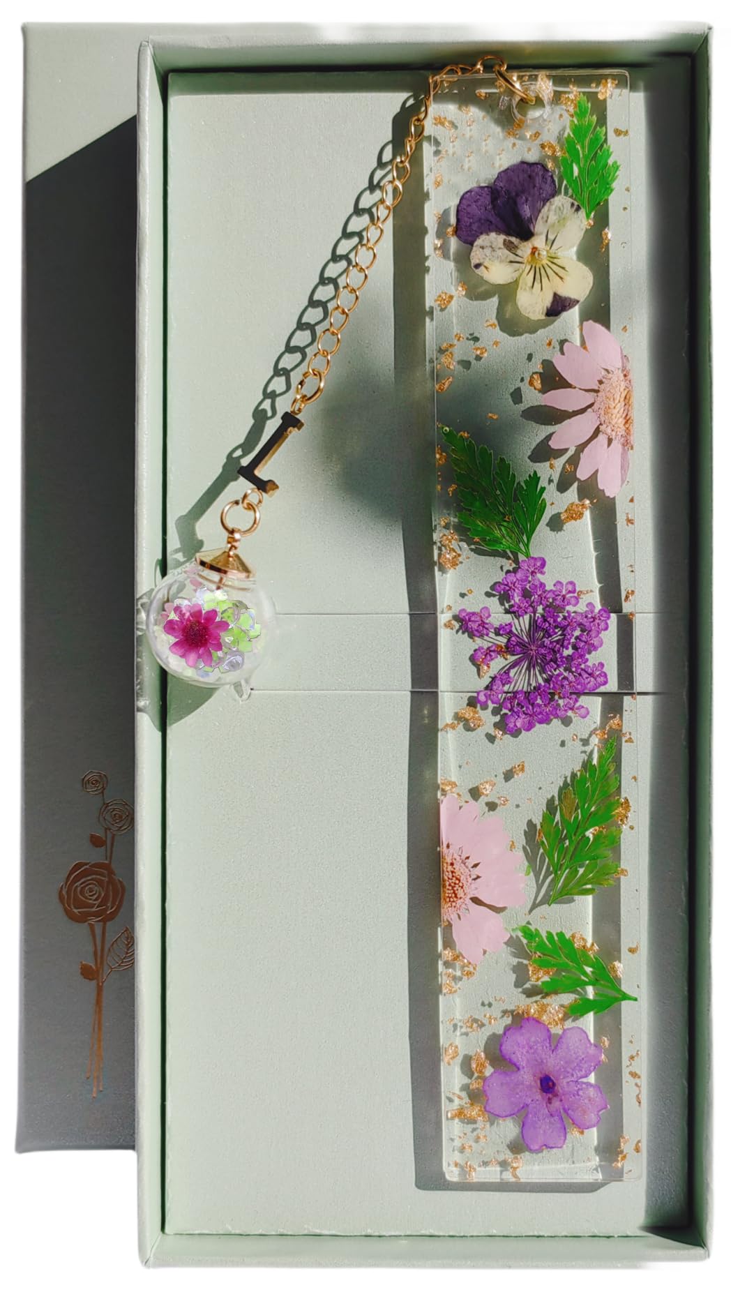 Famweylami Cadeau Noël Femme Marque-pages Personnalisé Originale 26 Lettres, Lecture Cadeau Lumineux, pour Maîtresse Copine Fille Mère Grand-Mère, Fête et Anniversaire, avec Coffret Cadeau-L