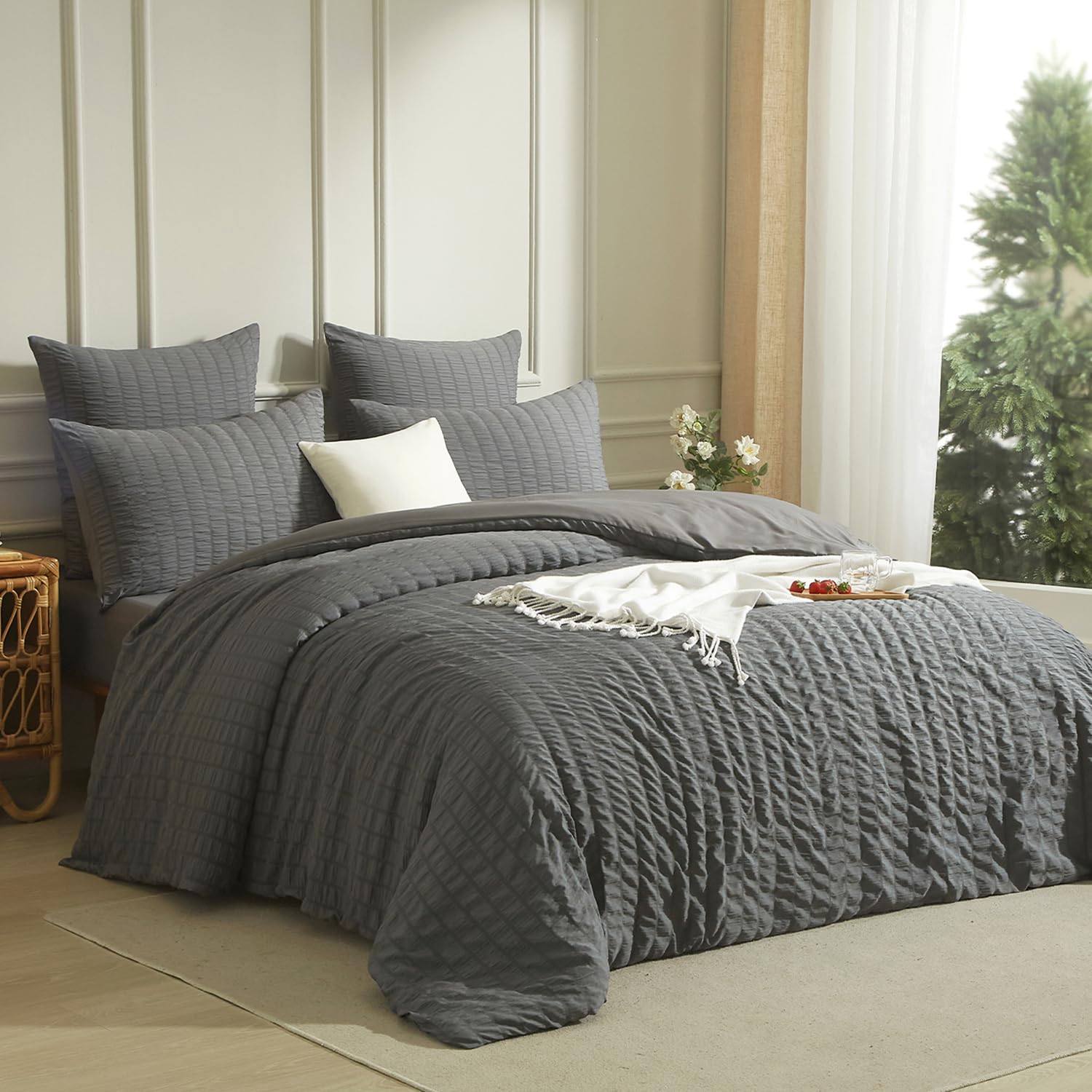 Luofanfei Housse de Couette 240 x 260 Gris Foncé Seersucker Unie Parure de Lit Microfibre 2 Personnes Adulte Linge de Lit Uni Parure Housse Couette zippée 240x260 avec 2 Taies d'oreiller 65x65 cm